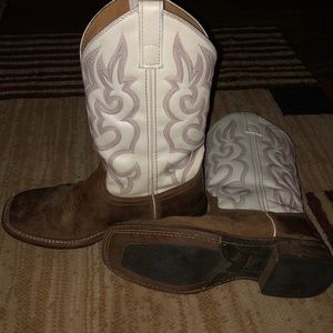 Women’s Laredo cowboy boots size 7
